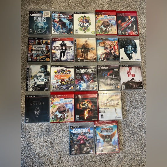 Sony PS3 Black Console with 21 games - Picture 3 of 5